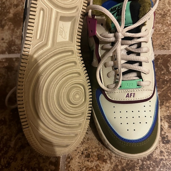 Nike Air Force 1 color block, rare and hard to find with unique fur trim - Picture 4 of 5